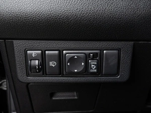 Хетчбэк Nissan Tiida 2011 года, 830000 рублей, Краснодар