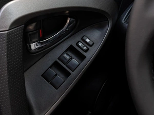 Внедорожник Toyota RAV4 2011 года, 1213000 рублей, Краснодар