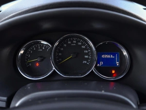 Седан Renault Logan 2016 года, 990000 рублей, Тверь