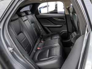 Внедорожник Jaguar F-Pace 2016 года, 2499000 рублей, Краснодар