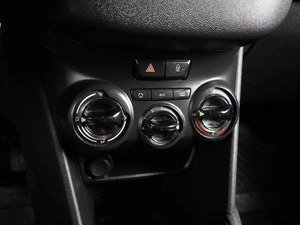 Хетчбэк Peugeot 208 2013 года, 629000 рублей, Воронеж