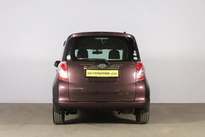 Хетчбэк Toyota Ractis 2010 года, 999000 рублей, Новосибирск