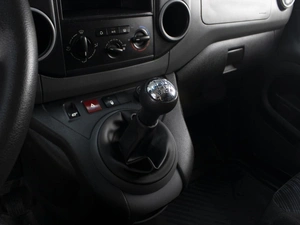 Минивэн Peugeot Partner 2012 года, 680000 рублей, Омск