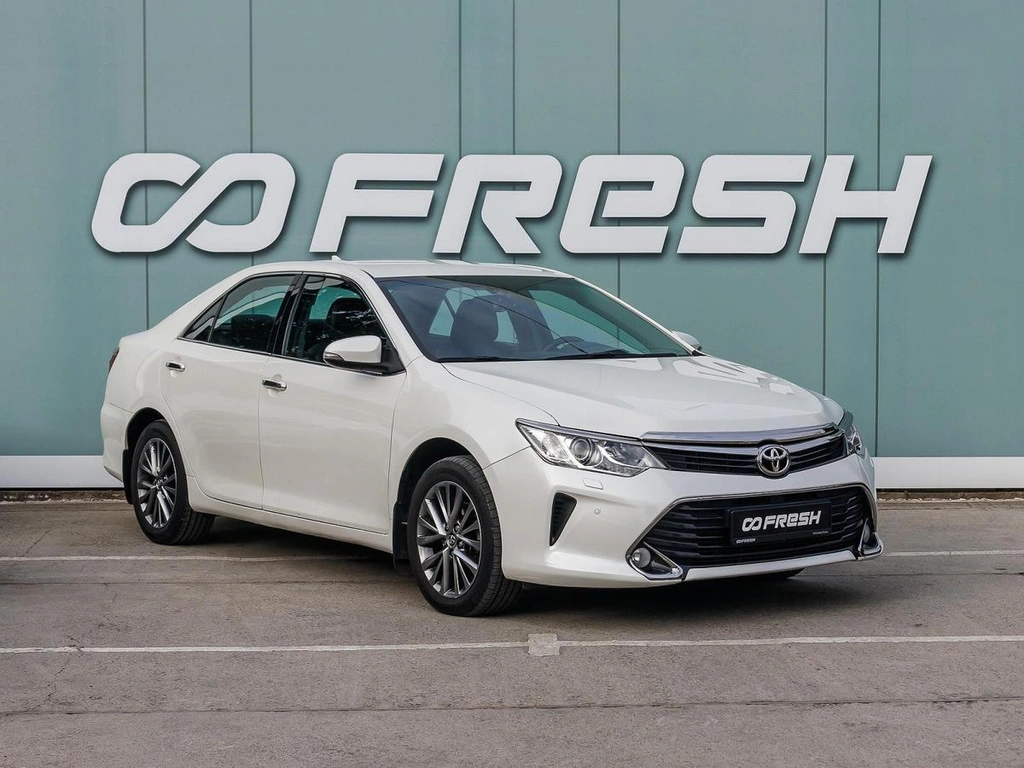 Седан Toyota Camry 2017 года, 2399000 рублей, Большой Сочи