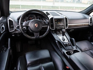 Внедорожник Porsche Cayenne 2012 года, 2610000 рублей, Краснодар