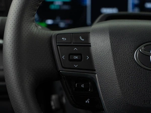 Седан Toyota Camry 2025 года, 4497077 рублей, Москва