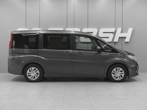 Минивэн Honda Stepwgn 2017 года, 1799000 рублей, Ростов-на-Дону