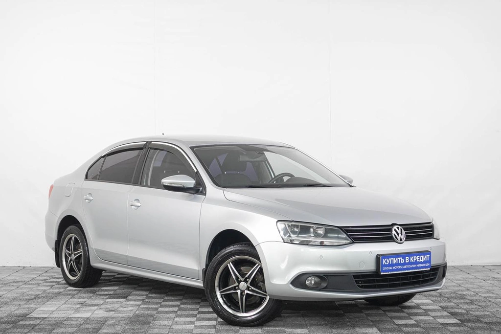 Седан Volkswagen Jetta 2012 года, 999000 рублей, Кемерово
