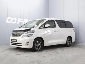 Минивэн Toyota Vellfire 2010 года, 1820000 рублей, Омск