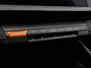 Лифтбек Changan UNI-V 2023 года, 2385000 рублей, Волгоград