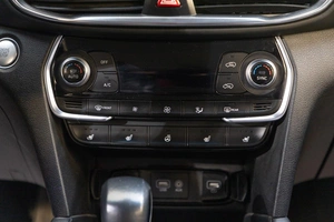 Внедорожник Hyundai Santa Fe 2018 года, 2999000 рублей, Новосибирск