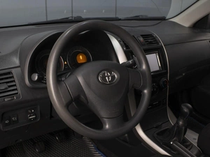 Седан Toyota Corolla 2008 года, 720000 рублей, Омск