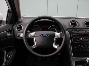 Седан Ford Mondeo 2013 года, 899000 рублей, Большой Сочи