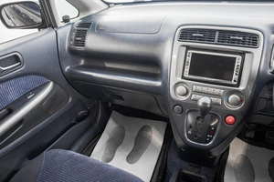 Минивэн Honda Stream 2002 года, 589000 рублей, Барнаул