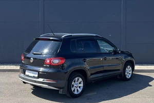 Внедорожник Volkswagen Tiguan 2010 года, 1070000 рублей, Солонцы