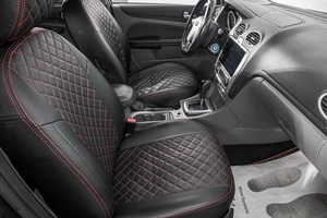 Хетчбэк Ford Focus 2010 года, 699000 рублей, Барнаул