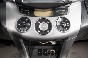 Внедорожник Toyota RAV4 2008 года, 939000 рублей, Пермь