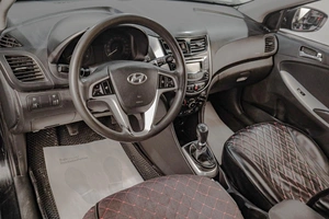 Седан Hyundai Solaris 2014 года, 639000 рублей, Челябинск