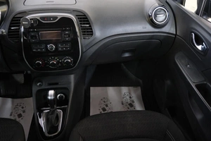 Внедорожник Renault Kaptur 2017 года, 1649000 рублей, Омск