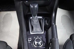 Хетчбэк Mazda Axela 2016 года, 1450000 рублей, Новосибирск