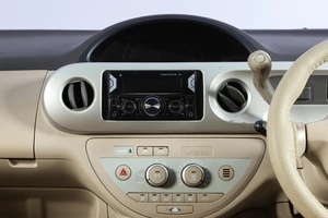 Минивэн Toyota Porte 2005 года, 659000 рублей, Новосибирск