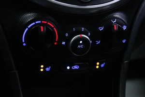 Хетчбэк Hyundai Solaris 2014 года, 998000 рублей, Солонцы