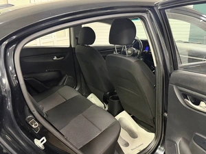 Седан Kia Rio 2019 года, 1030000 рублей, Ачинск