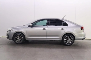 Хэтчбек Volkswagen Polo 2021 года, 1740000 рублей, Брянск