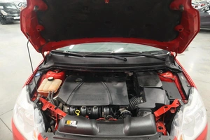 Хэтчбек Ford Focus 2011 года, 810000 рублей, Курск