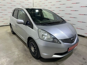 Хетчбэк Honda Fit 2009 года, 529000 рублей, Красноярск