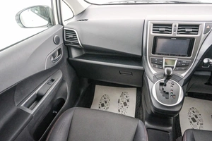 Хетчбэк Subaru Trezia 2011 года, 859000 рублей, Красноярск