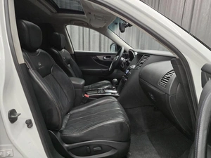 Внедорожник Infiniti QX70 2013 года, 2050000 рублей, Красноярск