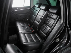 Внедорожник Volkswagen Tiguan 2012 года, 1474000 рублей, Воронеж