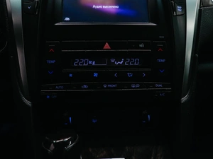 Седан Toyota Camry 2014 года, 2010000 рублей, Красноярск