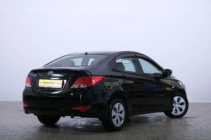 Седан Hyundai Solaris 2016 года, 999000 рублей, Омск