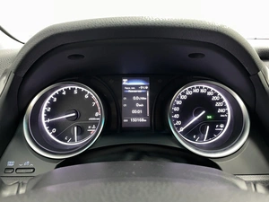 Седан Toyota Camry 2019 года, 2550000 рублей, Красноярск