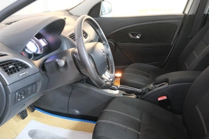 Седан Renault Fluence 2013 года, 789000 рублей, Омск