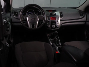 Седан Kia Cerato 2010 года, 869000 рублей, Воронеж