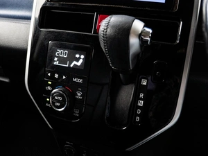 Минивэн Toyota Roomy 2018 года, 1280000 рублей, Краснодар