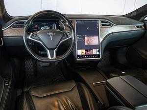 Лифтбек Tesla Model S 2017 года, 3200000 рублей, Краснодар