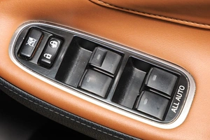 Седан Toyota Crown 2017 года, 3099000 рублей, Новосибирск