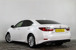 Седан Lexus ES 2017 года, 3119000 рублей, Сургут