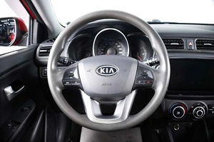 Хетчбэк Kia Rio 2012 года, 749000 рублей, Пермь