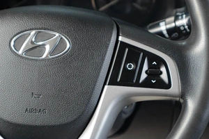 Седан Hyundai Solaris 2013 года, 799000 рублей, Тюмень