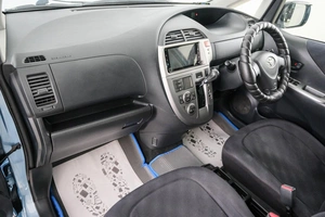 Хетчбэк Toyota Ractis 2006 года, 679000 рублей, Красноярск