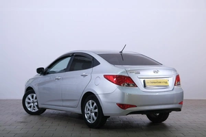Седан Hyundai Solaris 2016 года, 1049000 рублей, Омск