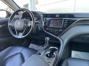 Седан Toyota Camry 2018 года, 2290000 рублей, Ярославль