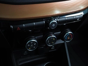 Седан ВАЗ (LADA) Vesta Cross 2023 года, 1349000 рублей, Воронеж