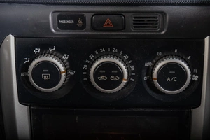 Хетчбэк Toyota Ist 2003 года, 499000 рублей, Томск