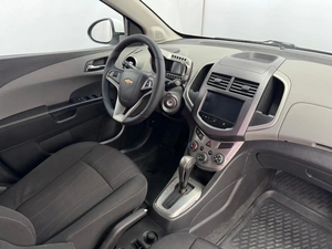 Седан Chevrolet Aveo 2013 года, 665000 рублей, Красноярск